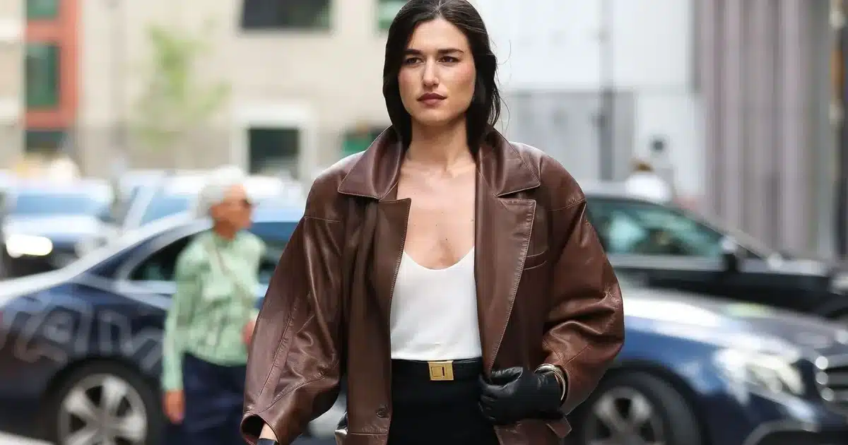 Goodbye Sneakers: Here's the Shoe Podiatrists Recommend to All Elegant Women in 2026