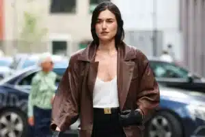 Goodbye Sneakers: Here's the Shoe Podiatrists Recommend to All Elegant Women in 2026